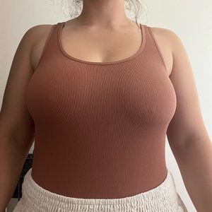 Seamless body suit